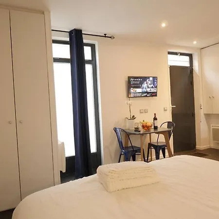 Mykeypers - Cozy Near Canal Saint Martin * Parigi