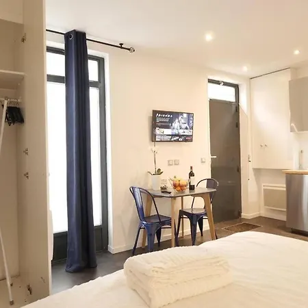 Appartamento Mykeypers - Cozy Near Canal Saint Martin Parigi